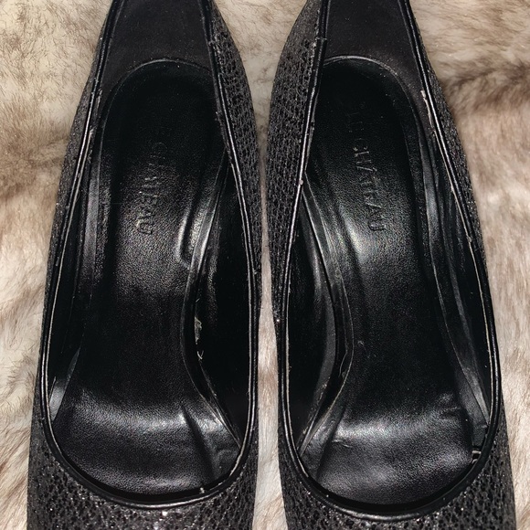 3/$20 Le Chateau Black Sequin Heels✨ - Picture 2 of 4